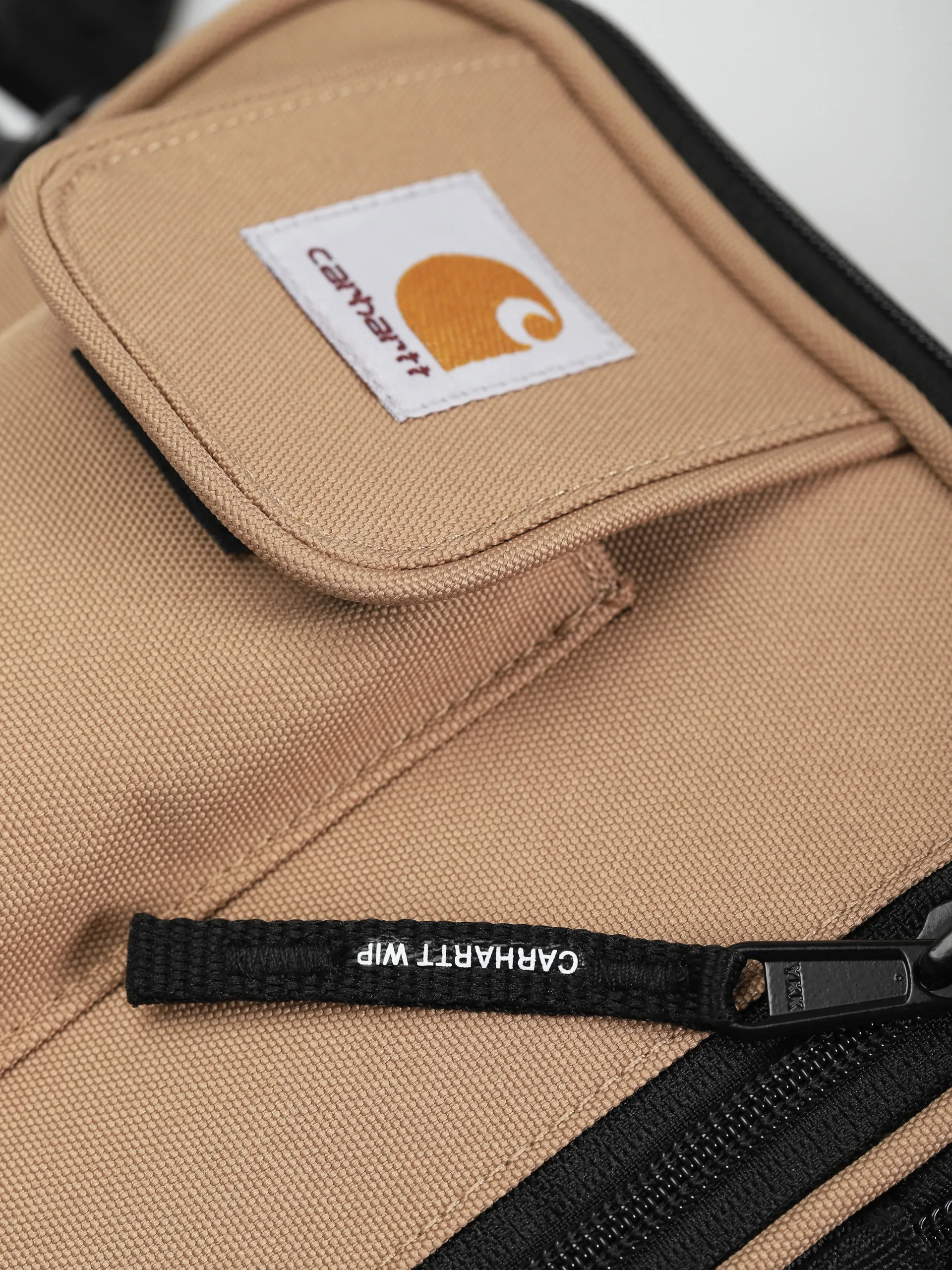 Carhartt WIP Essentials Bag (peanut)