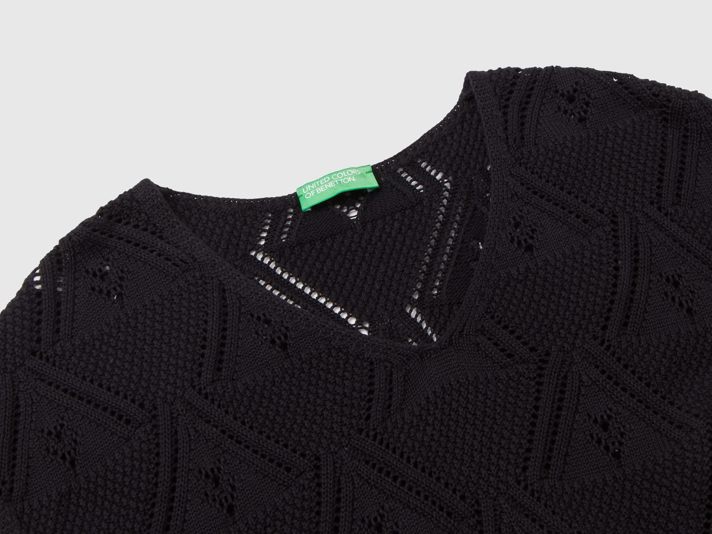 Cropped crochet sweater - Black | Benetton