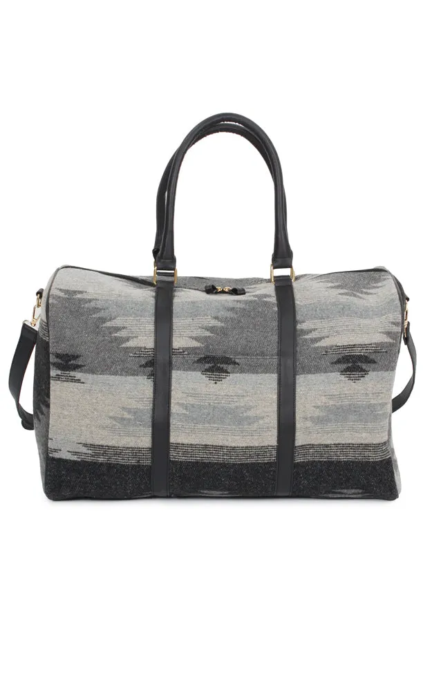 EBD10703 AZTEC PATTERN DUFFLE BAG