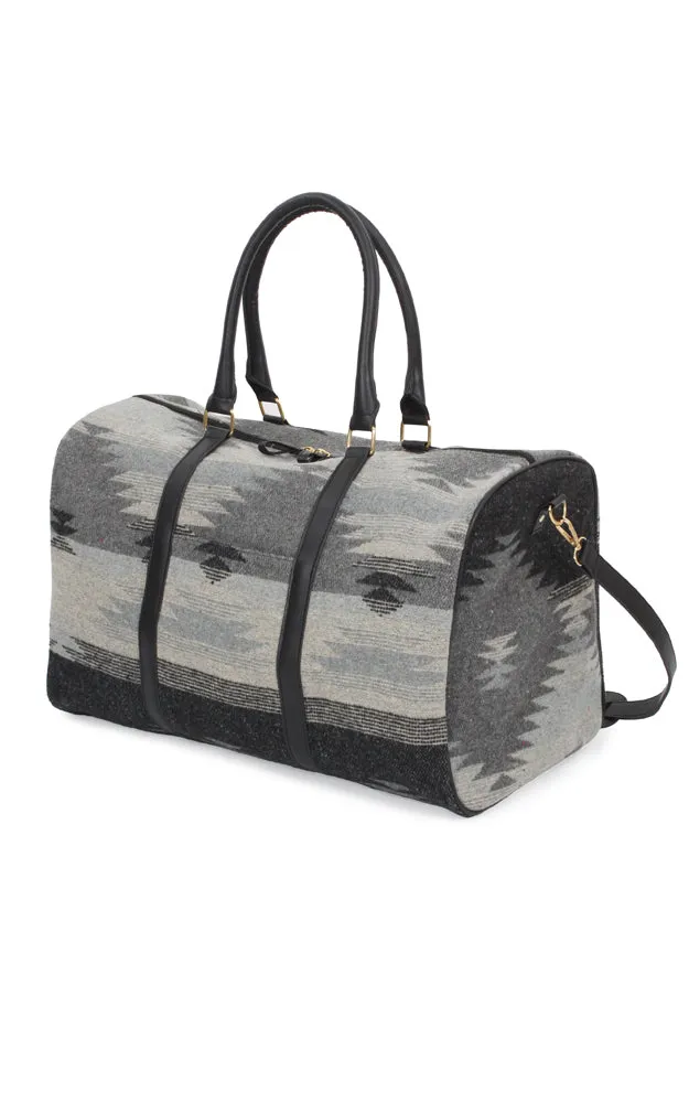 EBD10703 AZTEC PATTERN DUFFLE BAG