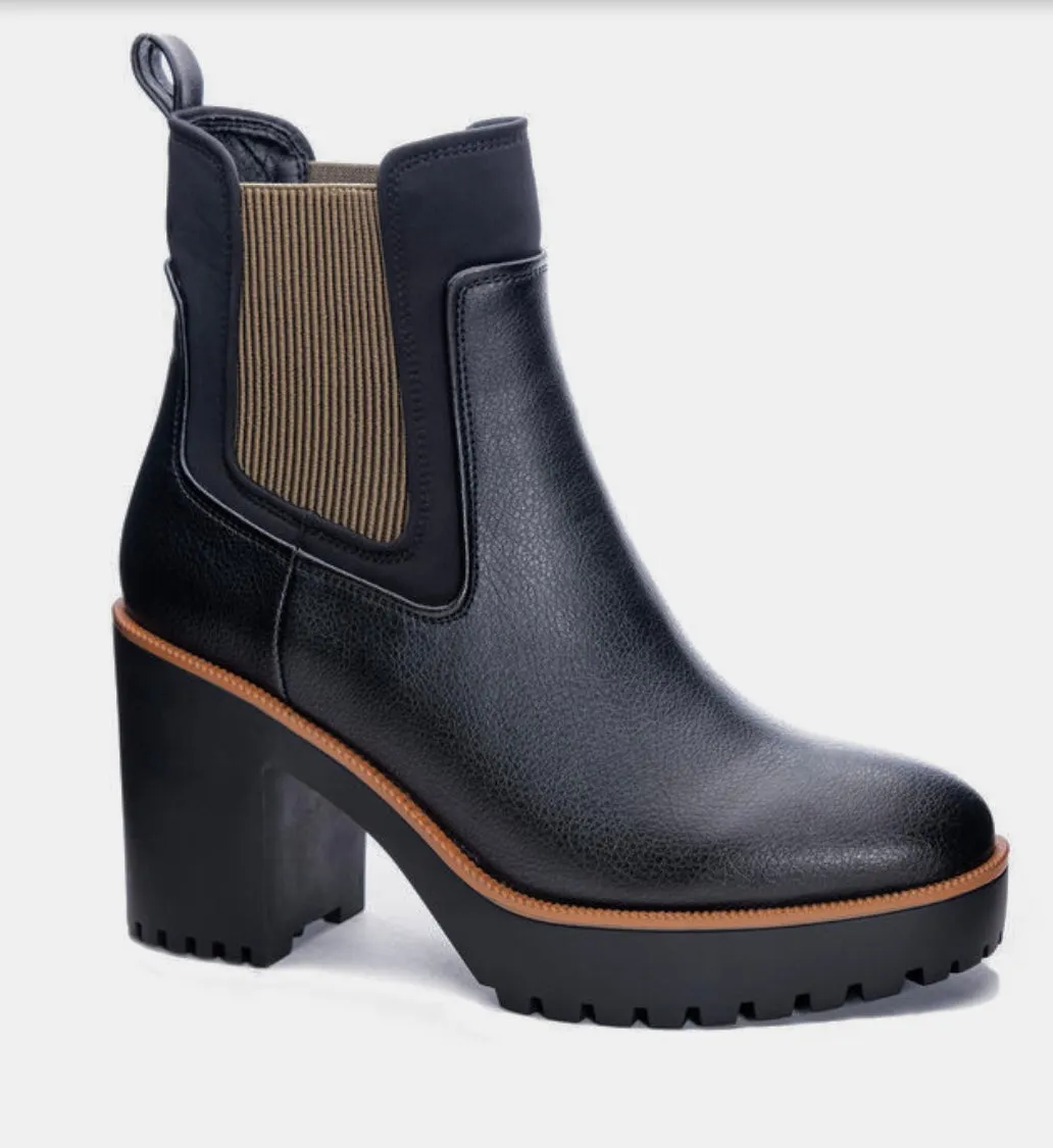 FINAL SALE - Chinese Laundry- Black Good Day Boot