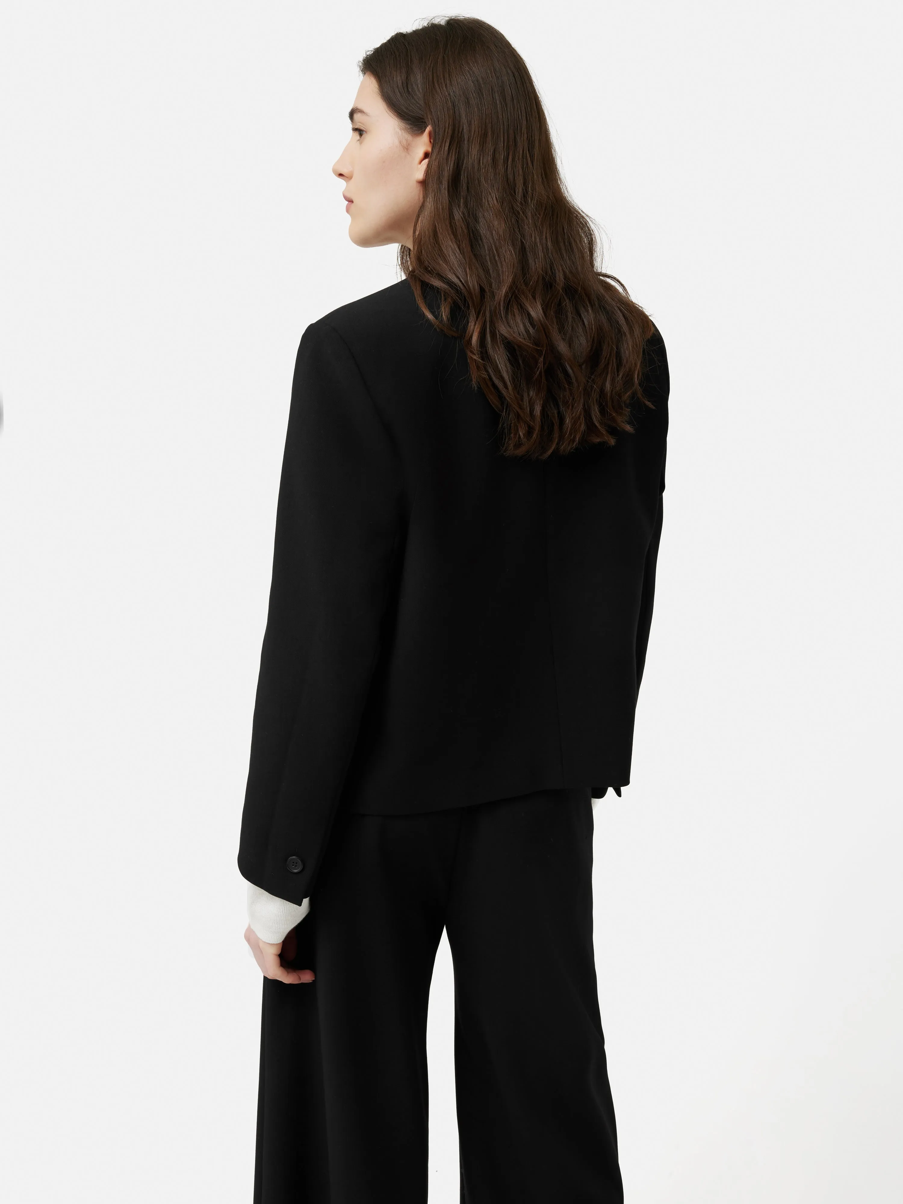 Italian Modern Crepe Short Jacket | Black