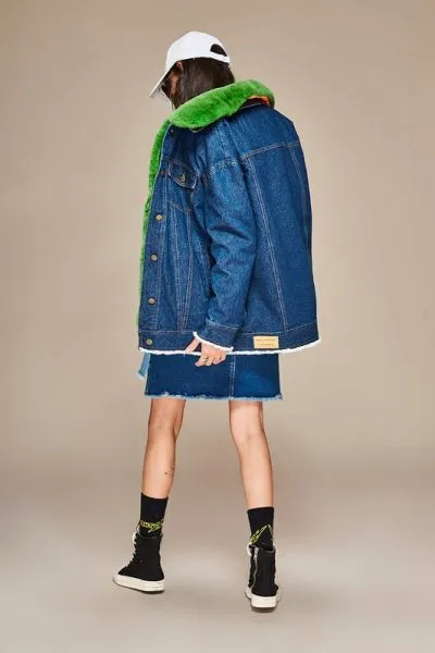 Oversized denim coat for women with detachable inner fur