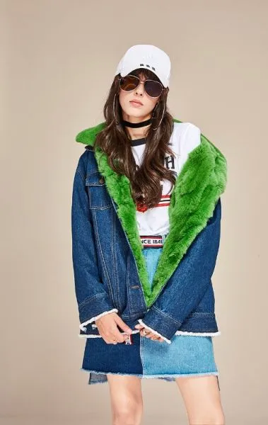 Oversized denim coat for women with detachable inner fur