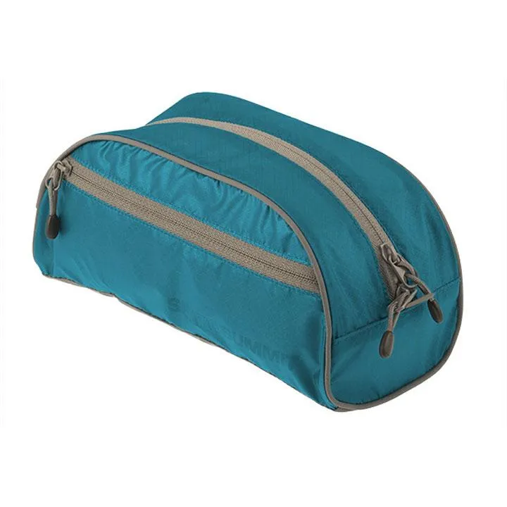 Travelling Light Toiletry Bag