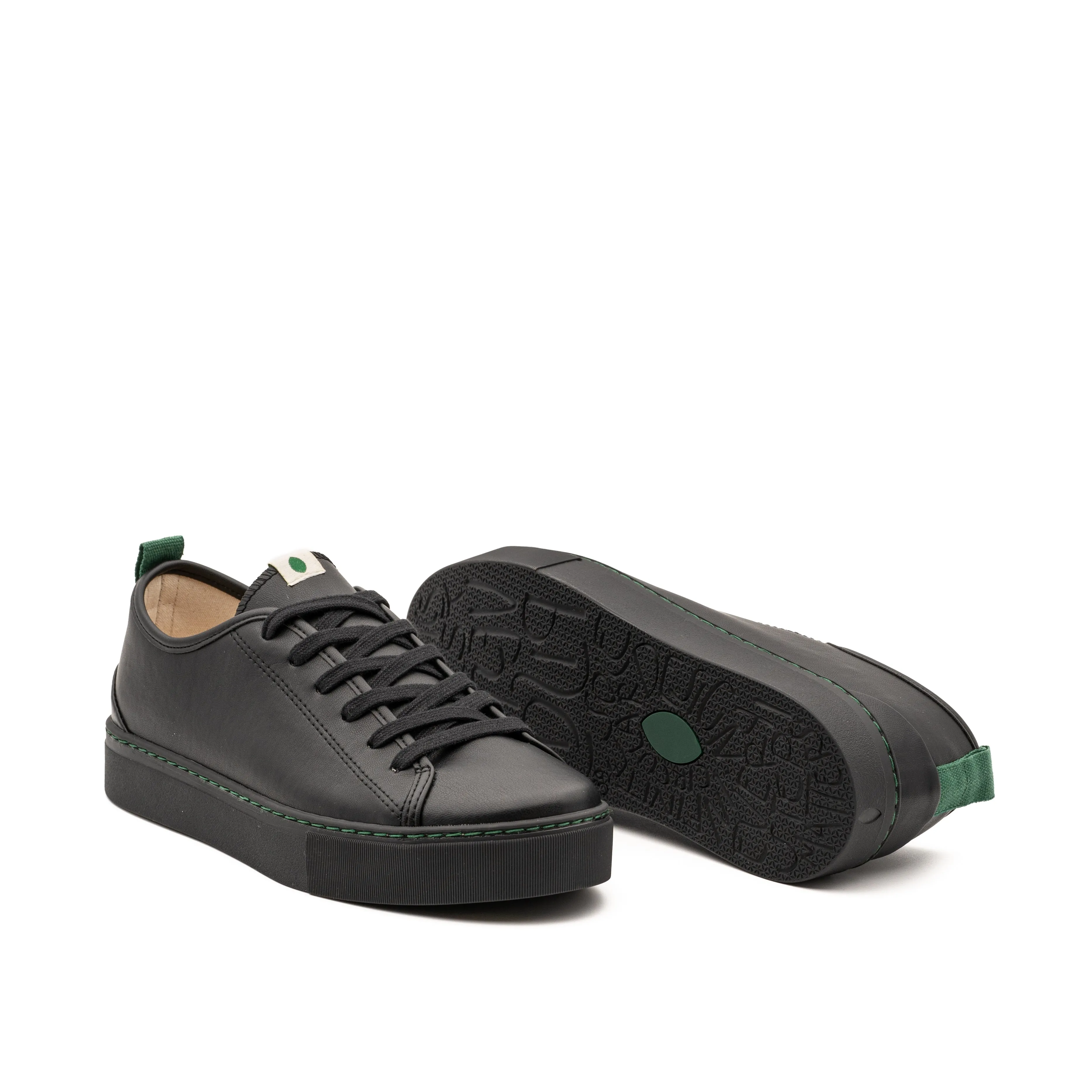 Vegan sneaker black of corn NIK003