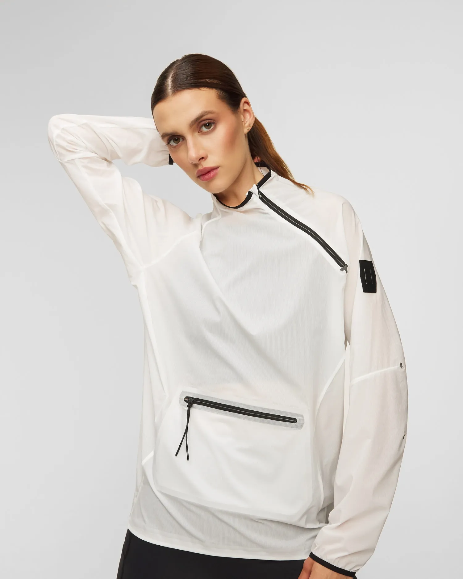 Women's On Running Active Jacket 23001072-undyed-white