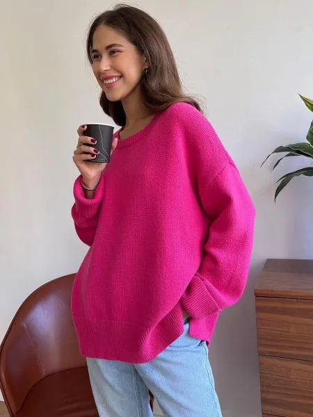 Women's oversized round neck knit sweater